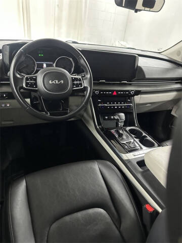 2022 Kia Carnival EX