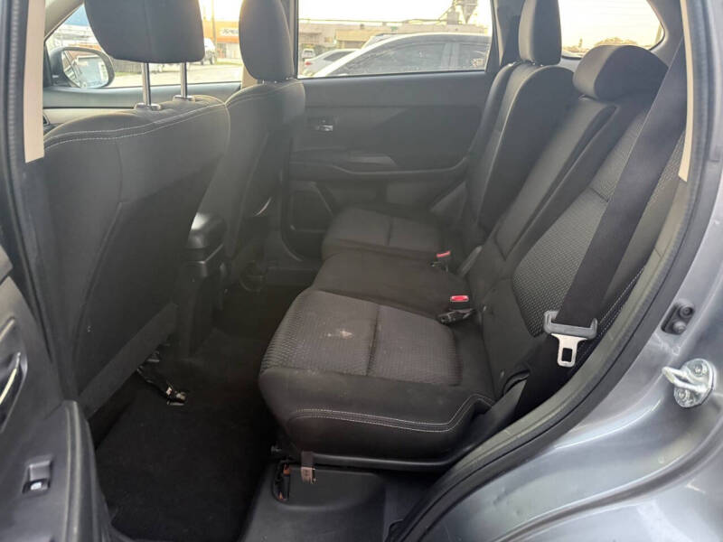 2016 Mitsubishi Outlander ES