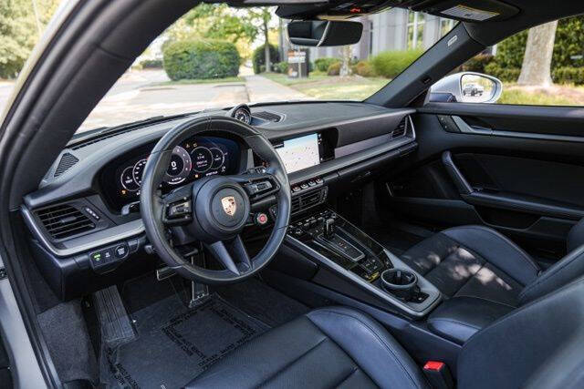 2025 Porsche 911 Carrera