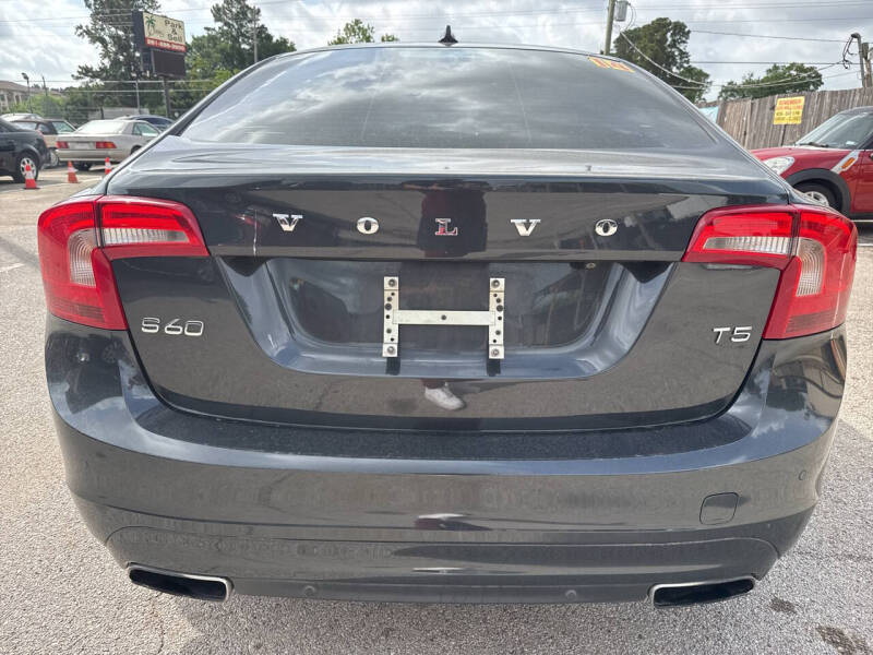 2015 Volvo S60 T5 Drive-E Platinum