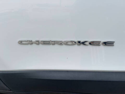 2016 Jeep Cherokee Latitude Altitude