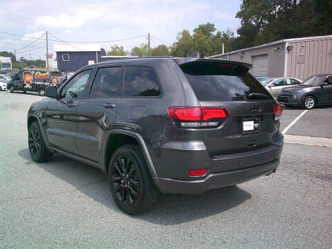 2020 Jeep Grand Cherokee Laredo