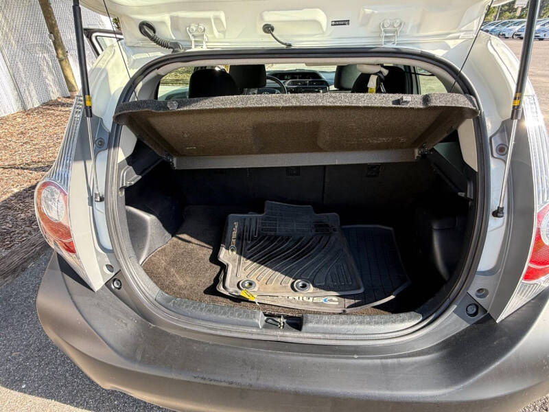 2013 Toyota Prius c Two