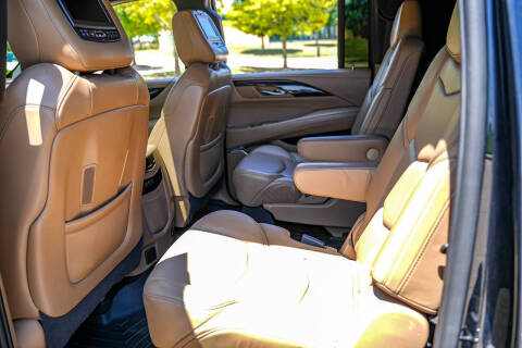 2018 Cadillac Escalade ESV Platinum