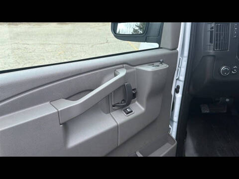 2026 Chevrolet Express 2500