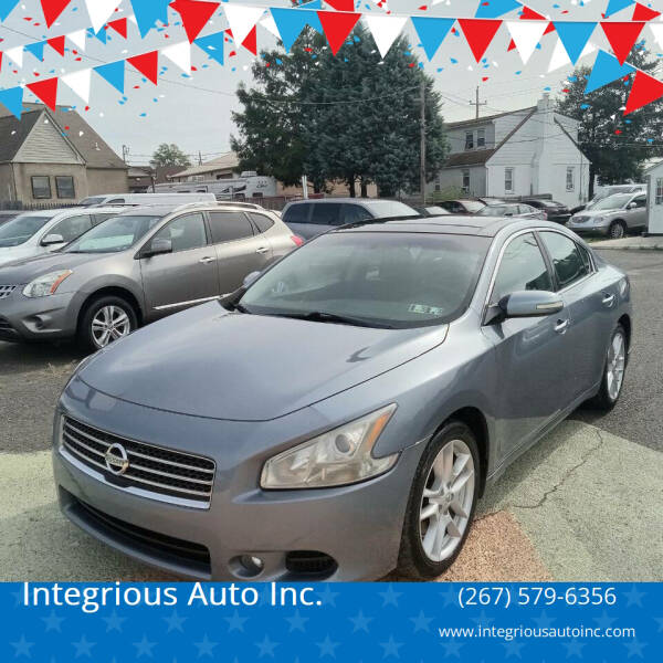 2010 Nissan Maxima SV's photo