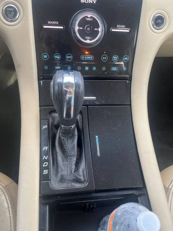 2013 Ford Taurus Limited