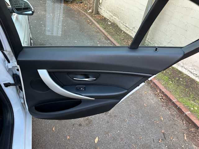 2018 BMW 3 Series 320i xDrive