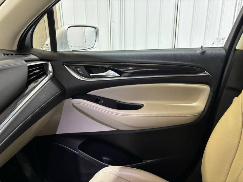 2020 Buick Enclave Essence