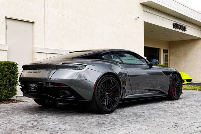 2024 Aston Martin DB12 V8
