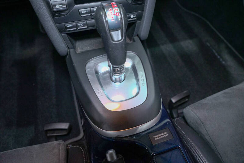 2012 Porsche Cayman R