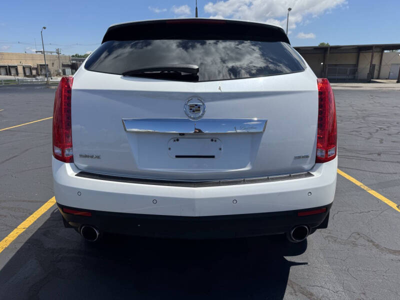 Image 4 of 2013 Cadillac SRX Premium Collection