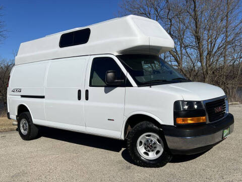 2016 GMC Savana for sale at TEAM MOTORS LLC in East Dundee IL