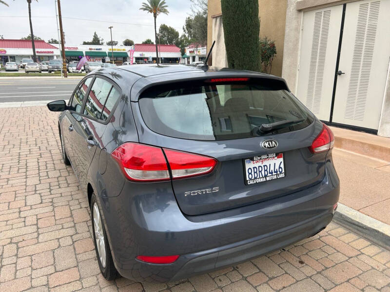 2016 Kia Forte5 EX
