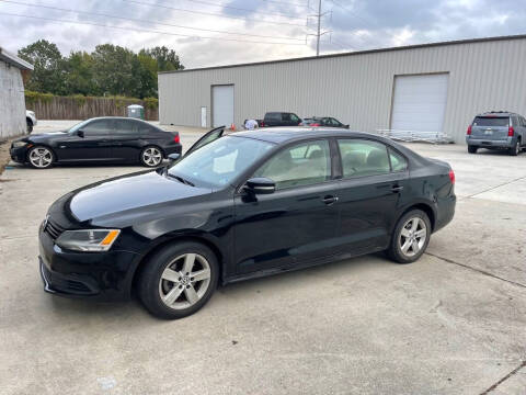 2011 Volkswagen Jetta for sale at Hal's Auto Sales in Suffolk VA