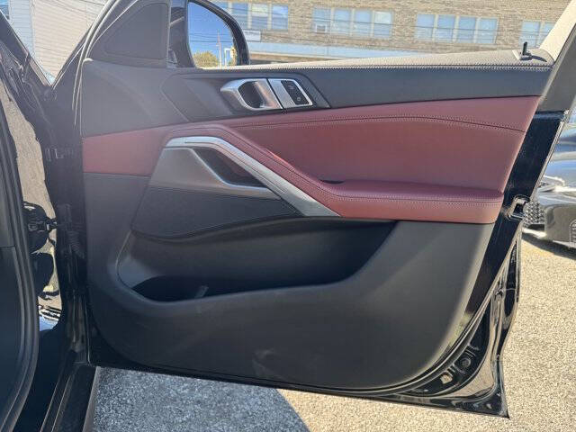 2022 BMW X6 xDrive40i