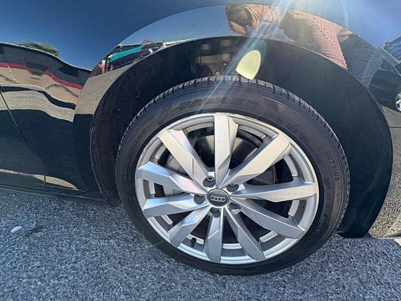 2017 Audi A4 2.0T quattro Premium