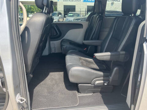 2016 Dodge Grand Caravan SXT Plus