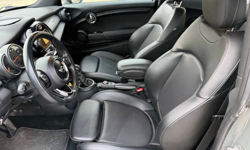 2016 MINI Hardtop 2 Door Cooper