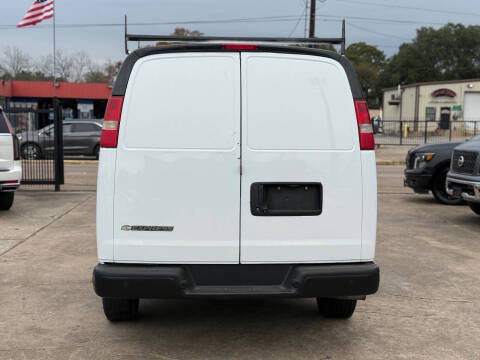 2017 Chevrolet Express 2500