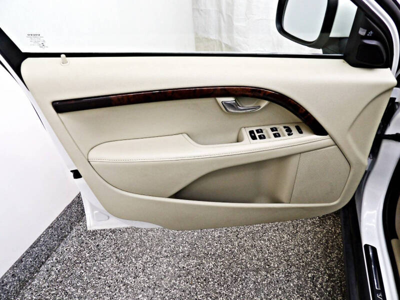 2015 Volvo XC70 T5 Drive-E Premier Plus