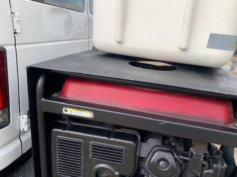 2005 Ford E-Series E-350 SD