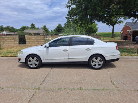 2009 Volkswagen Passat for sale at BUZZZ MOTORS in Moore OK