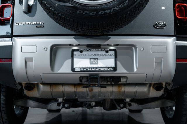 2022 Land Rover Defender 110 SE