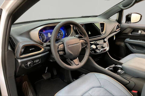 2027 Chrysler Pacifica Pinnacle