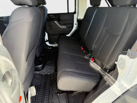 2017 Jeep Wrangler Unlimited Sport