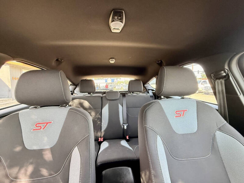 2017 Ford Focus ST