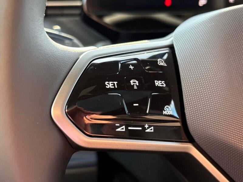 2025 Volkswagen ID. Buzz Pro S Plus 4Motion