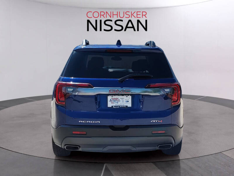 2023 GMC Acadia AT4