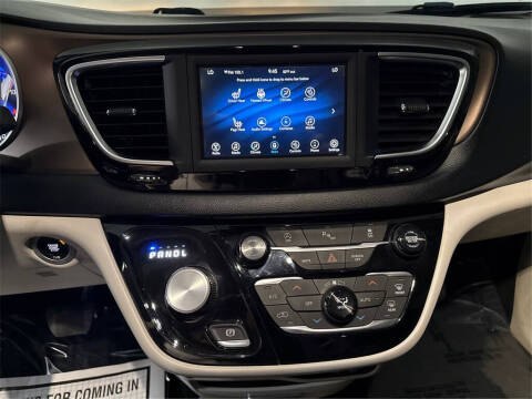 2019 Chrysler Pacifica Touring L