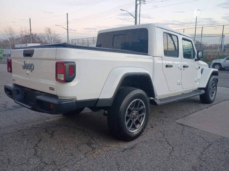 2021 Jeep Gladiator Overland