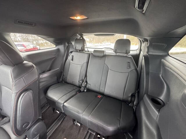 2022 Toyota Sienna XSE 7-Passenger