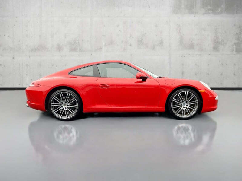2015 Porsche 911 Carrera