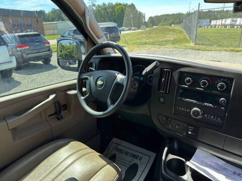 2017 Chevrolet Express 2500