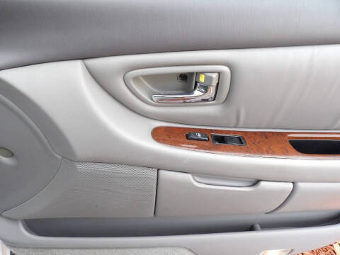 2002 Toyota Avalon XLS