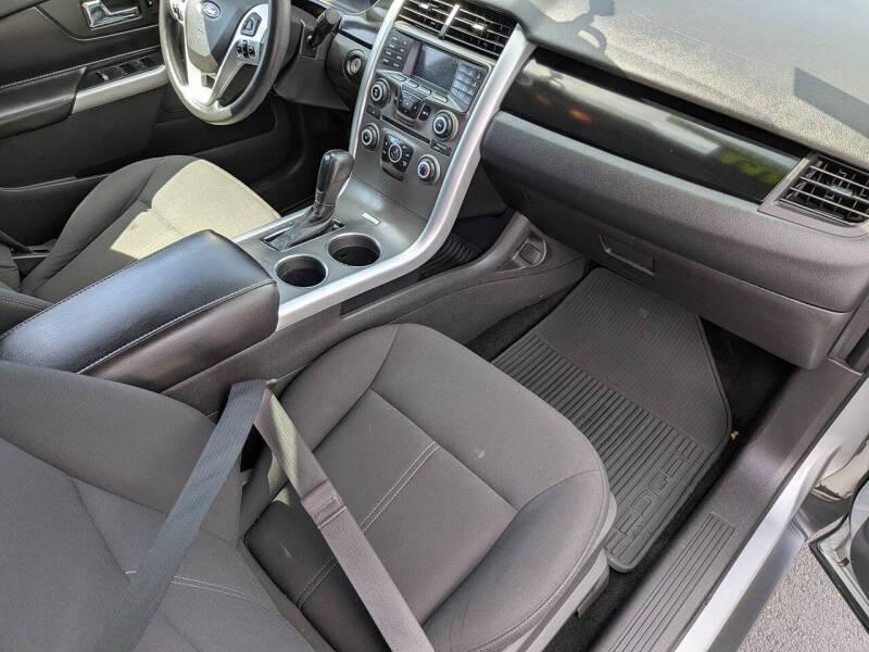 2013 Ford Edge SE