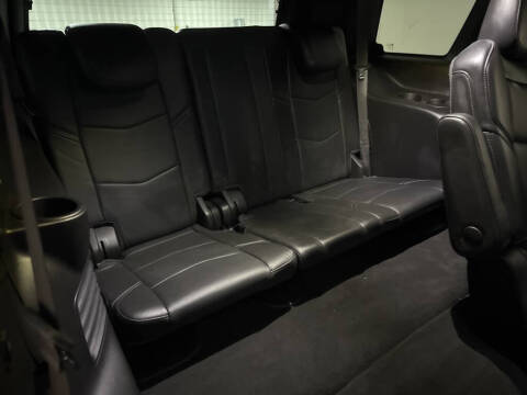 2018 Cadillac Escalade Platinum