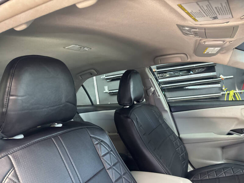 2016 Toyota Camry LE