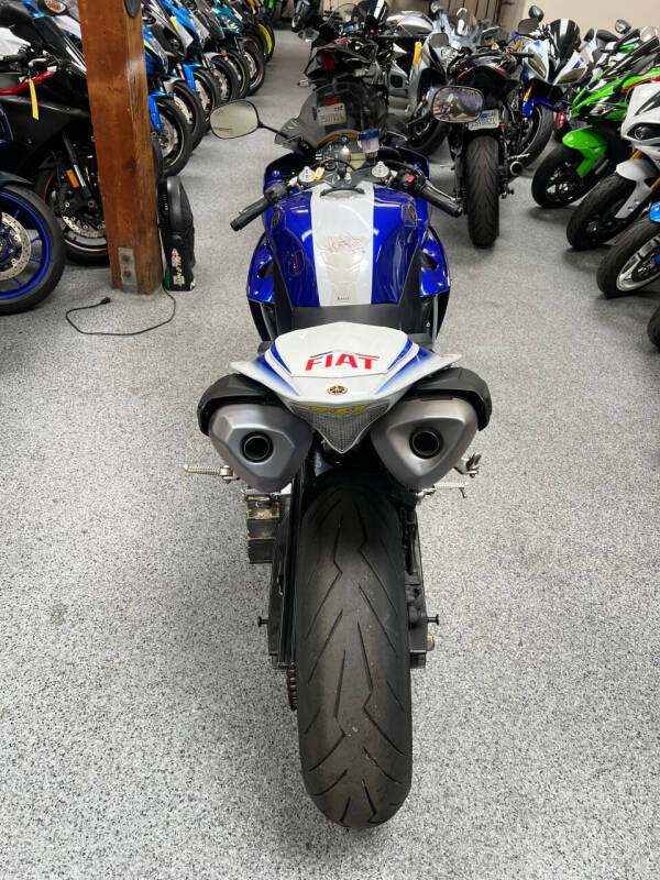 2010 Yamaha YZF-R1