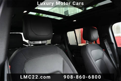 2023 Land Rover Defender 130 X-Dynamic SE