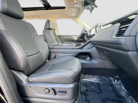 2025 Infiniti QX80 Pure