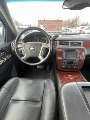 2013 Chevrolet Avalanche LTZ Black Diamond
