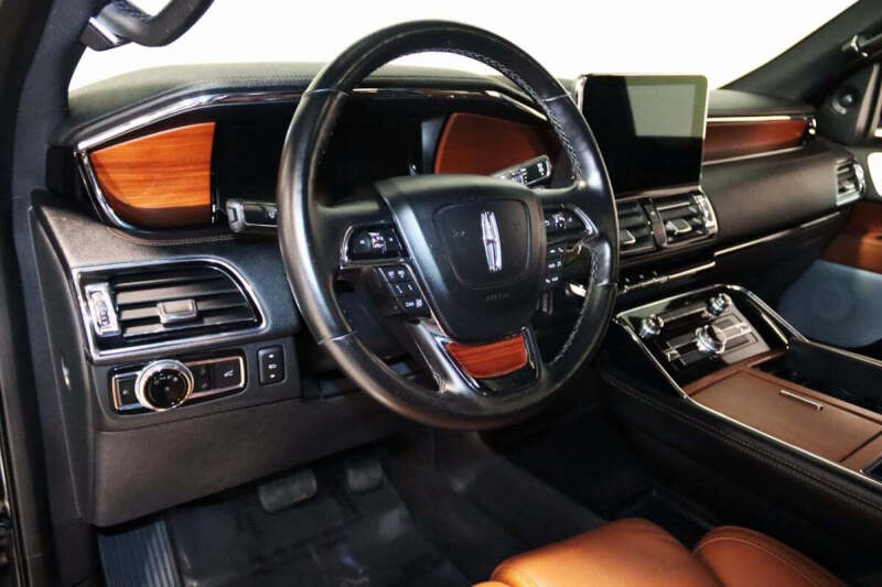 2020 Lincoln Navigator L Reserve