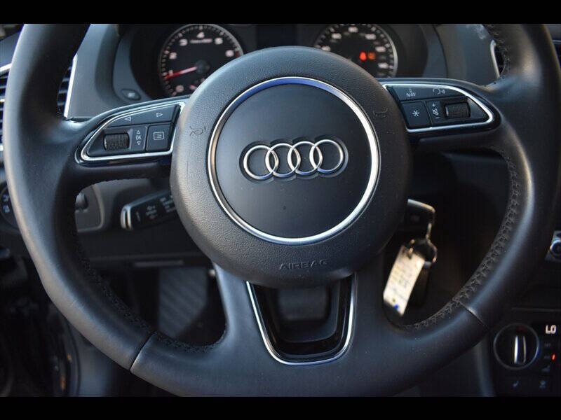 2017 Audi Q3 2.0T quattro Premium