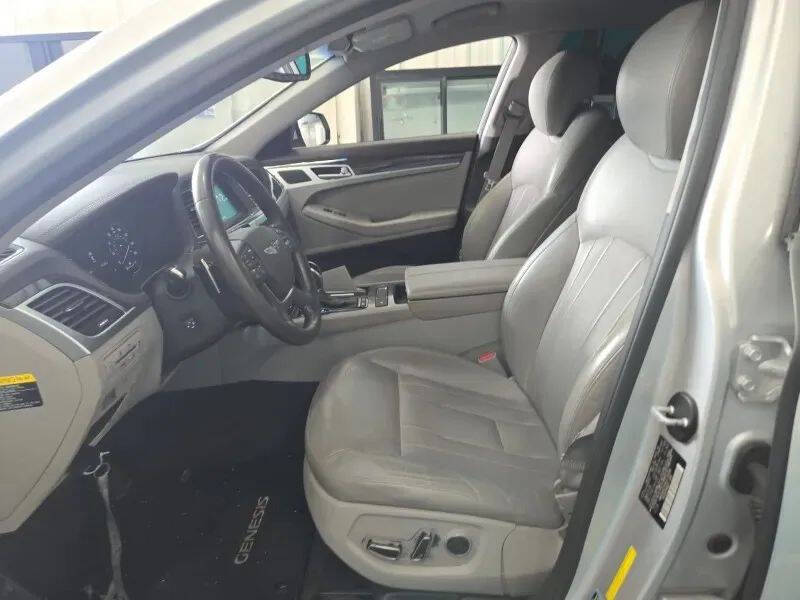 2017 Genesis G80