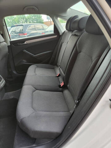 2013 Volkswagen Passat S PZEV